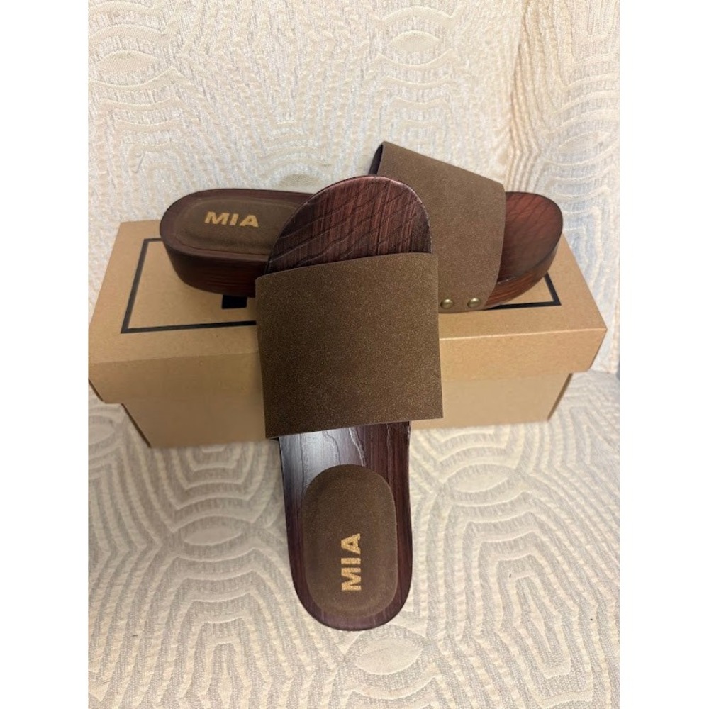MIA Slide Sandals Womens 8 Brown NIB Studded Wood Grain Platform Boho Slip On